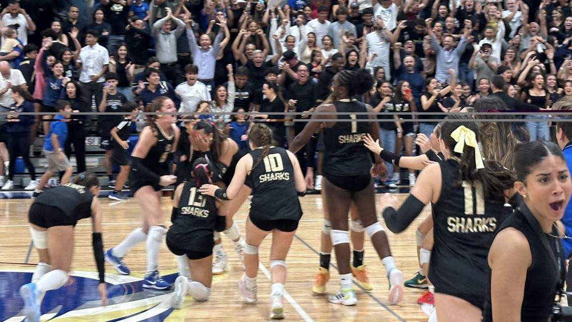 State Volleyball Tournament Showdown