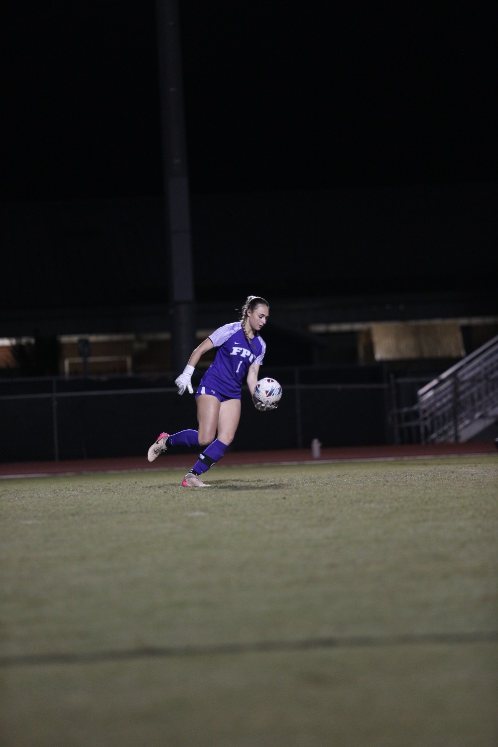 Bulldogs Dominate Wildcats in 9-1 Victory