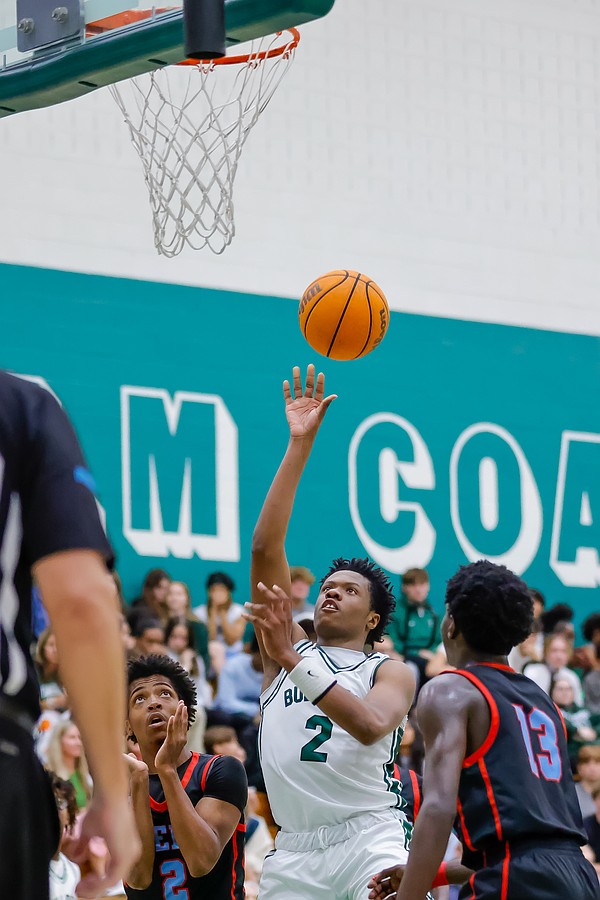 Bulldogs Edge Matanzas in Thrilling Rivalry Win