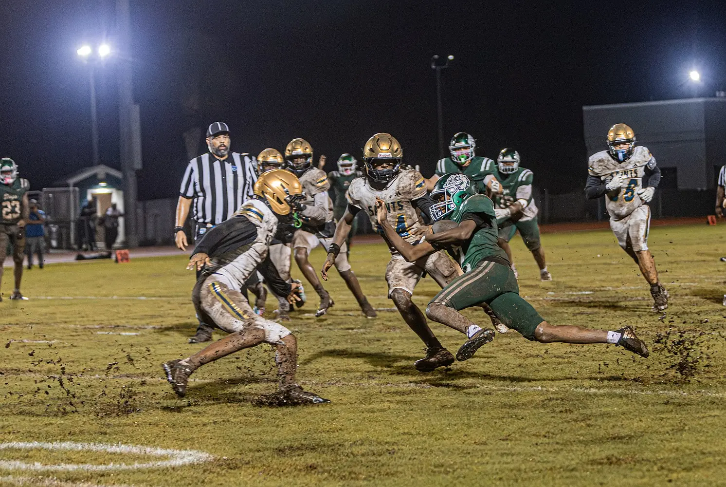 Bulldogs Power Past Sandalwood for 28–7 District Win