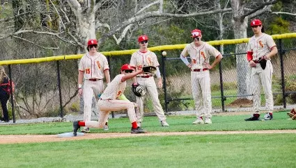 22.23 Baseball action shot