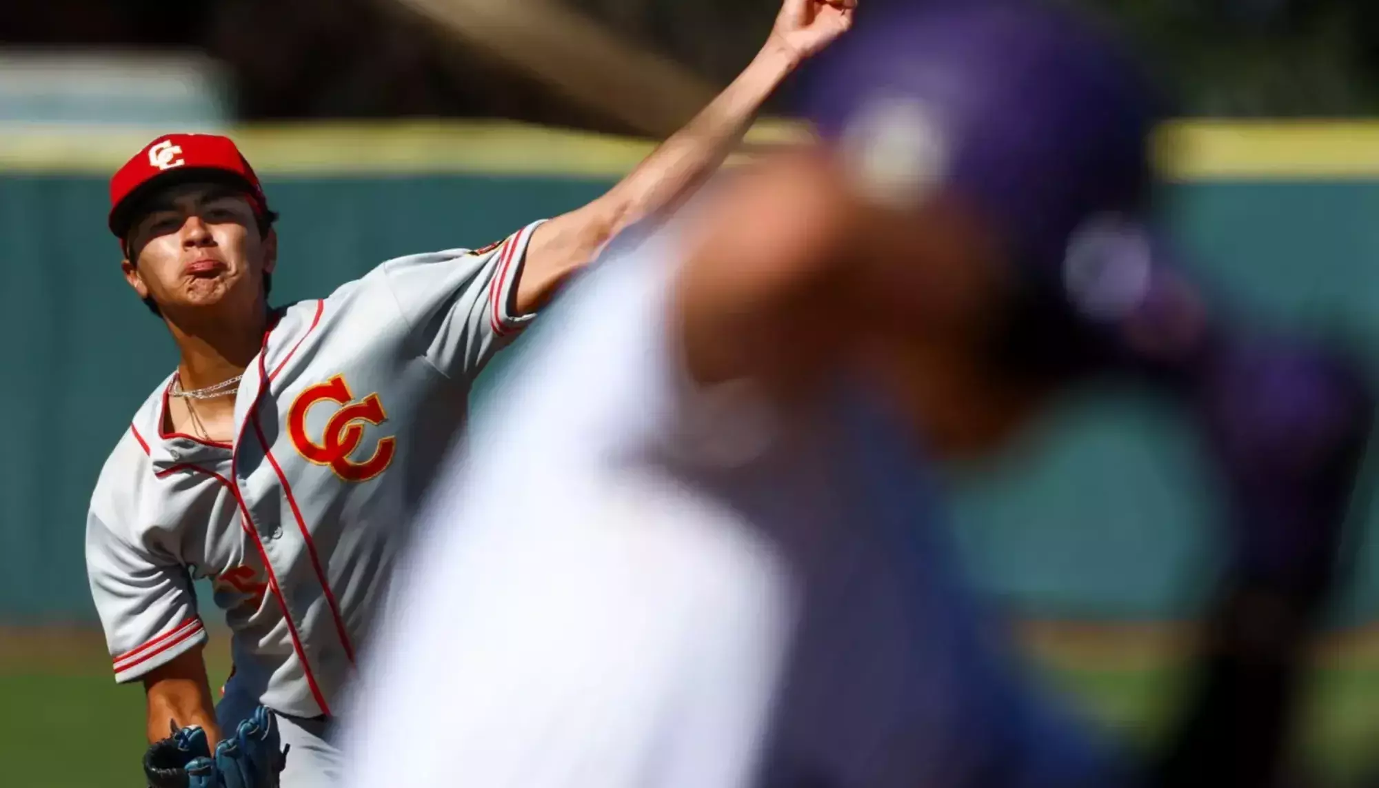 Baseball beat Saints 7-4