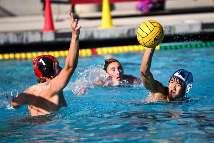 Big Third Quarter Propels San Marino Past La Canada